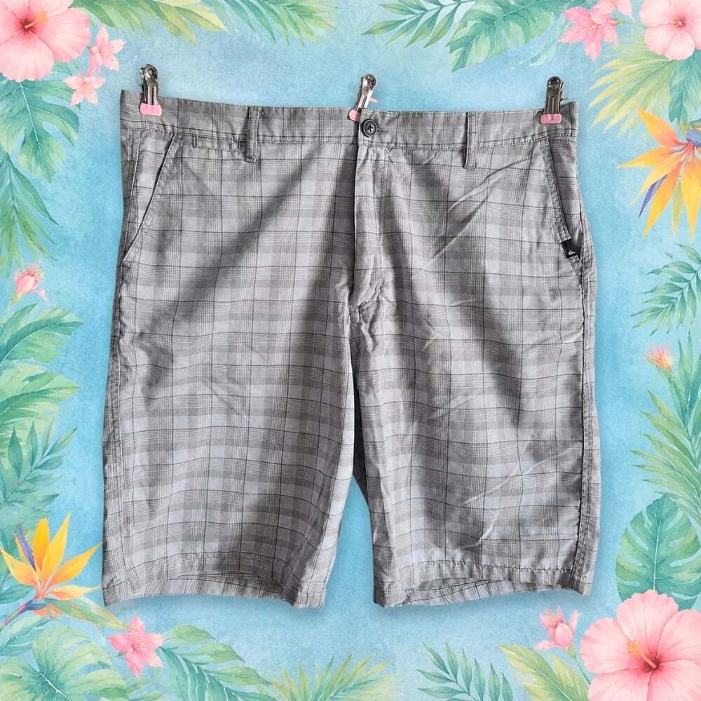 0075-Quiksilver Mens Amphibian Regular Fit Gray Plaid Hybrid Shorts
